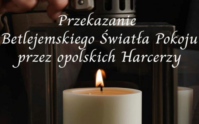 Przekazanie Betlejemskiego Światła Pokoju Przez Opolskich Harcerzy